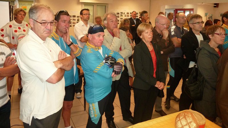 2010-10-10 09 49 Assemblee attentive.JPG